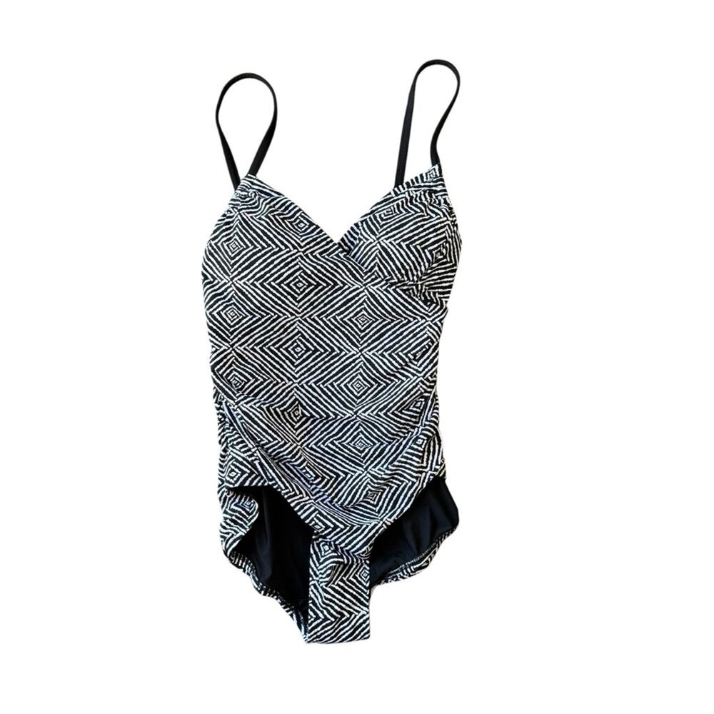 NWT CALIA by Carrie Underwood Black Geo Strappy Overlap OnePiece Swimsuit Size 4